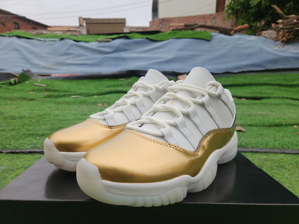 Air Jordan 11 Low – White/Gold