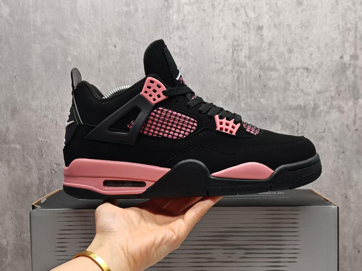 Air Jordan 4 – Pink Thunder