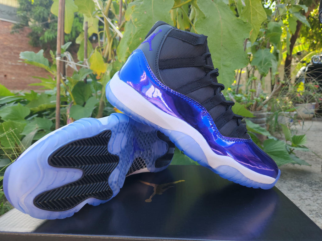 Air Jordan 11 Retro – Black/Blue