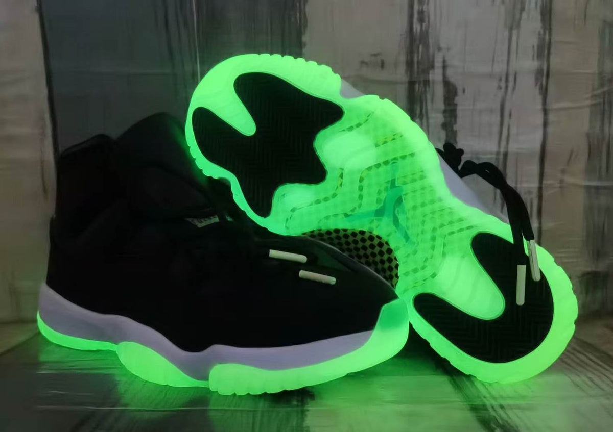 Air Jordan 11 Retro 'Halloween' Black/Barely Volt Glow-In-The-Dark