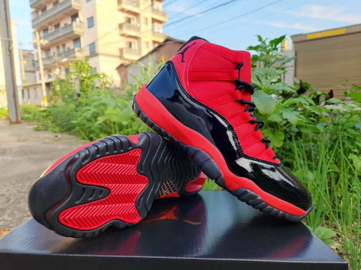 Air Jordan 11 Retro – Bred (Black/Red)
