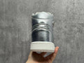 Air Jordan 1 Retro High OG – Metallic Silver