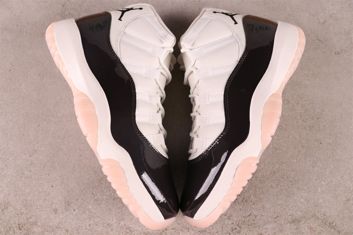 Air Jordan 11 Retro WMNS 'Neapolitan'
