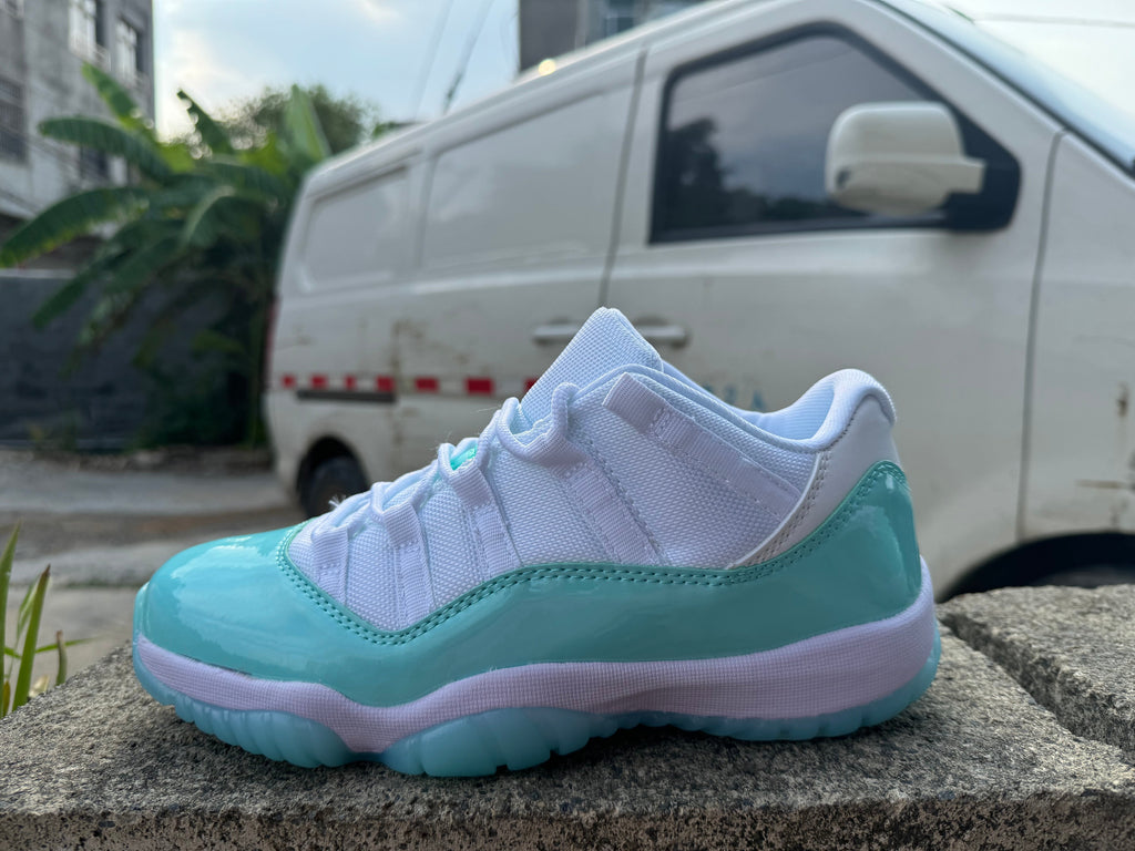 Air Jordan 11 Retro – White/Light Green