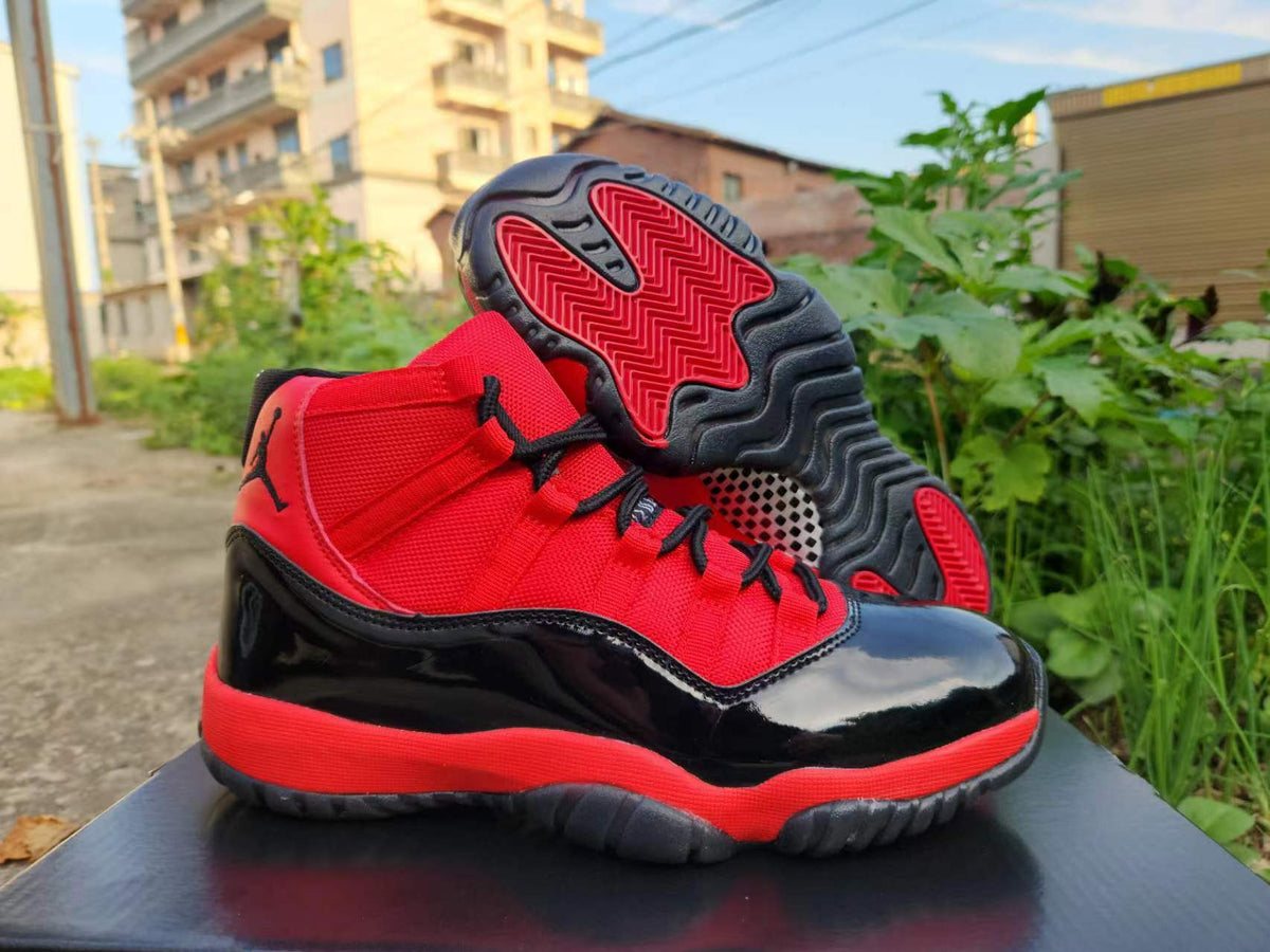 Air Jordan 11 Retro – Bred (Black/Red)