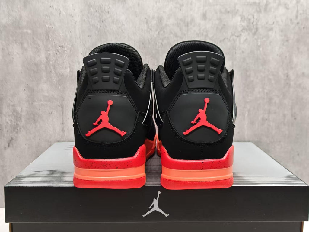 Air Jordan 4 – Infrared
