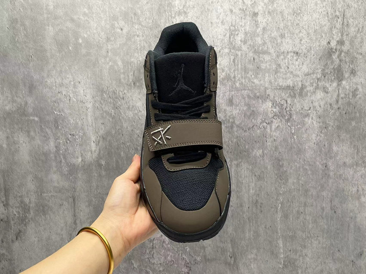 Air Jordan 1 Retro High OG × Travis Scott – Black/Brown