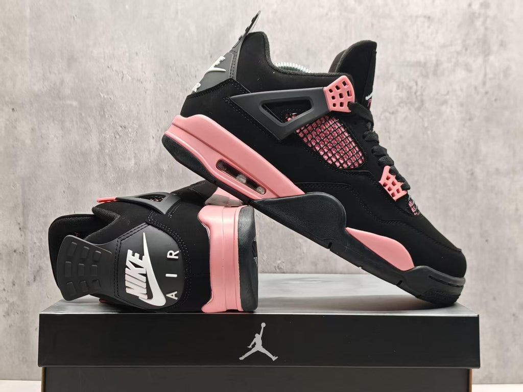 Air Jordan 4 – Pink Thunder