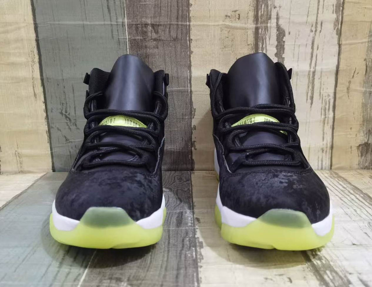 Air Jordan 11 Retro 'Halloween' Black/Barely Volt Glow-In-The-Dark