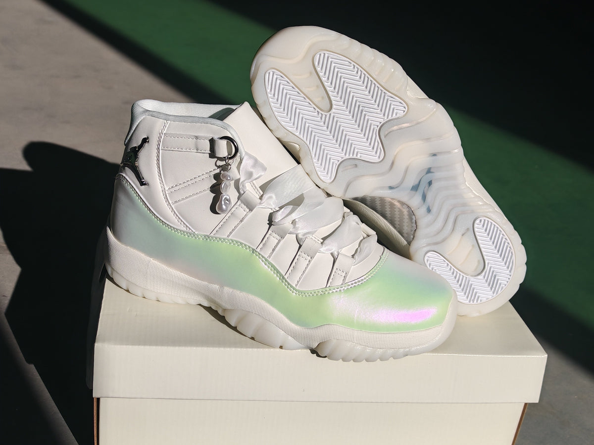 Air Jordan 11 Retro 'Sail' Sail/Pearl Grey/White/Metallic Silver