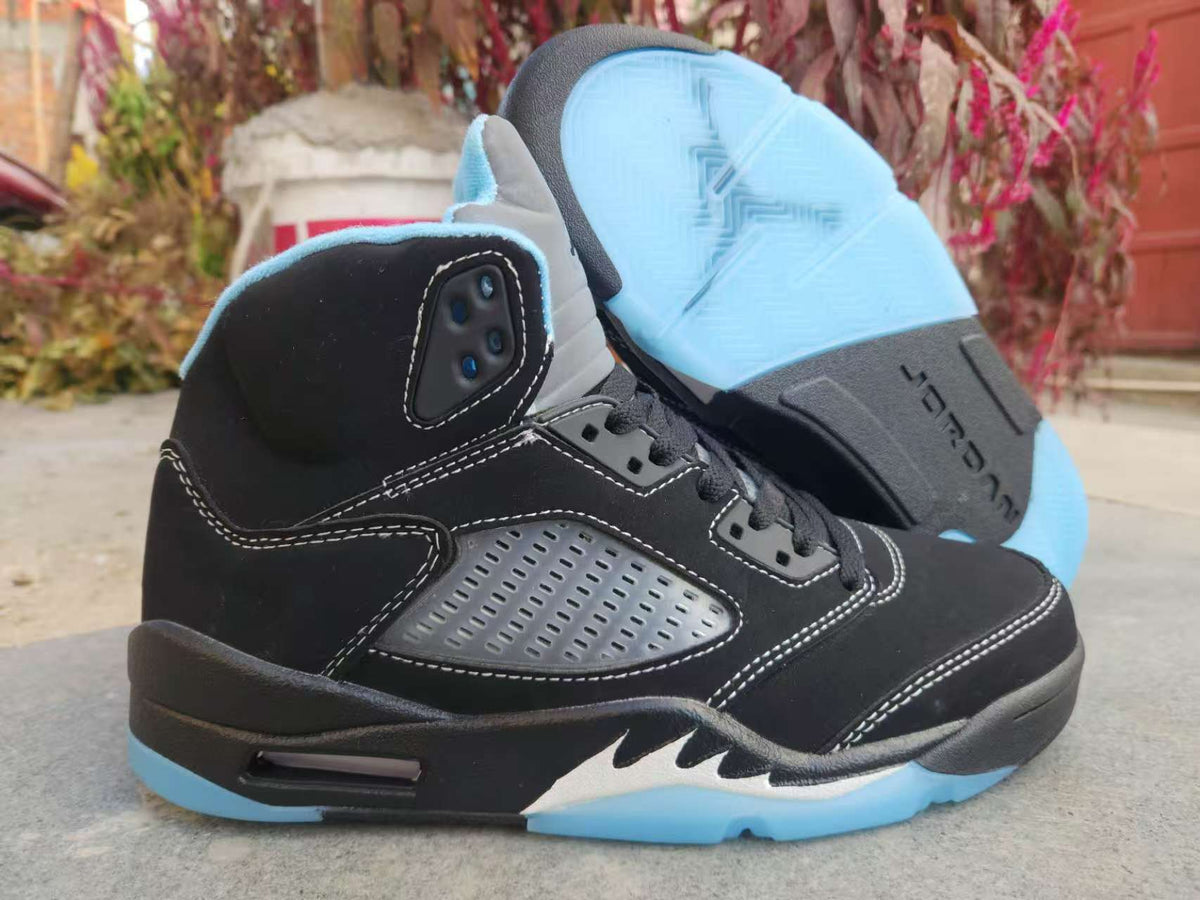 Air Jordan 5 Low – Black/University Blue